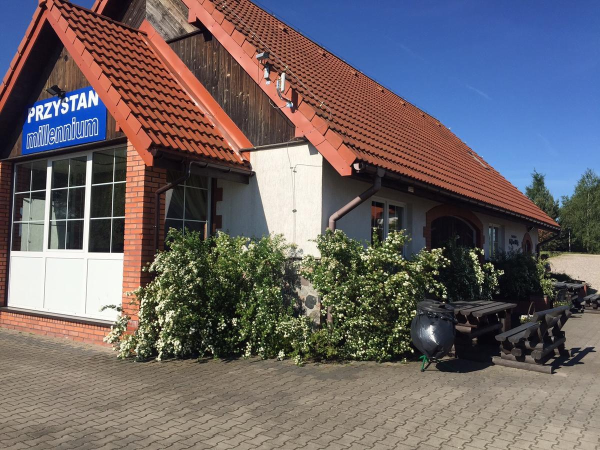 Marina Gorklo - Zurawi Kat Hotel Bagian luar foto